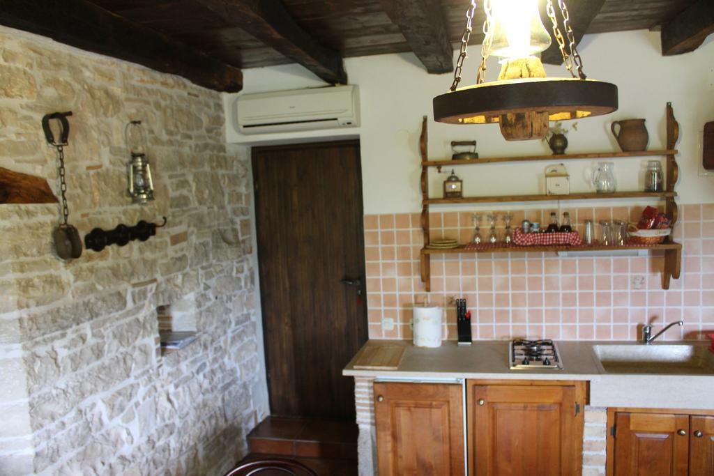 Apartments Mestri Грожнян Номер фото